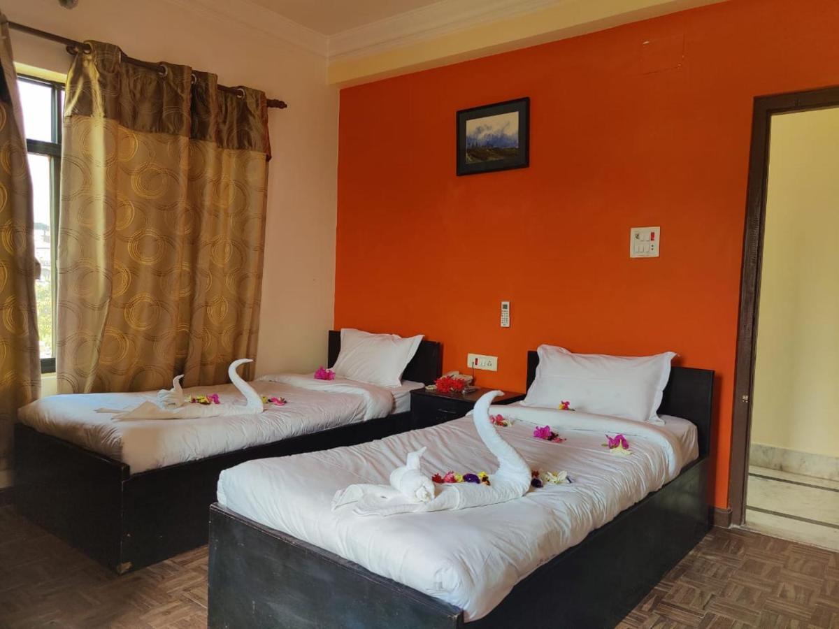 Gateway Himalaya Resort Ghanpokhara Ngoại thất bức ảnh