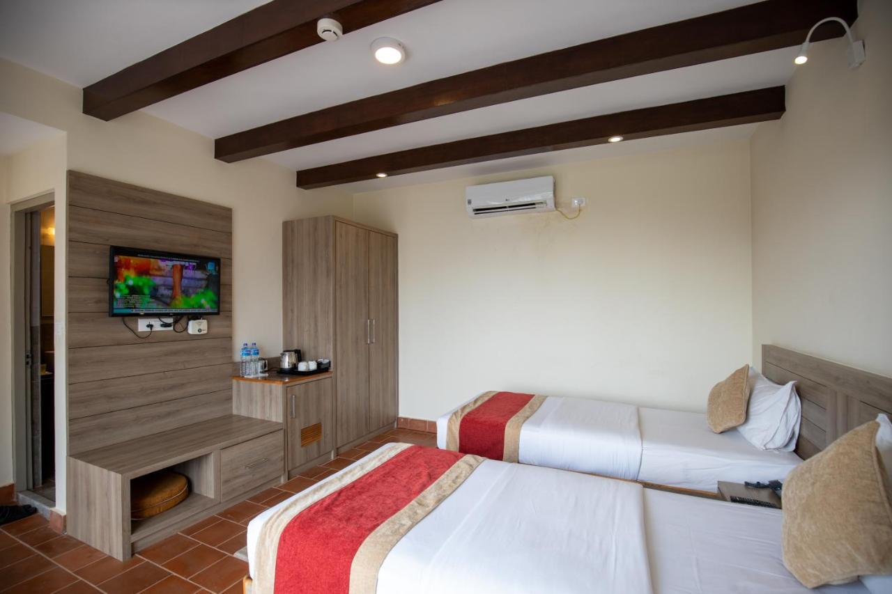 Gateway Himalaya Resort Ghanpokhara Ngoại thất bức ảnh