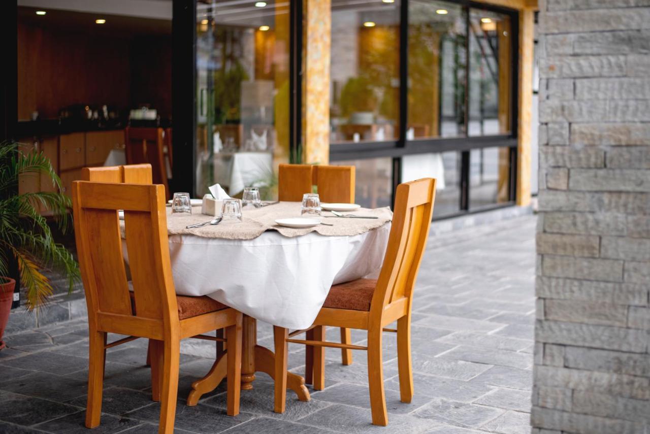 Gateway Himalaya Resort Ghanpokhara Ngoại thất bức ảnh