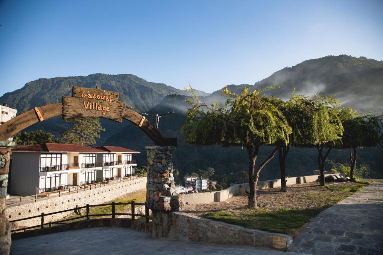 Gateway Himalaya Resort Ghanpokhara Ngoại thất bức ảnh